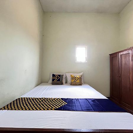 Hotel Spot On 93423 Kost Berkah Near Kebun Teh Wonosari Lawang Exterior foto