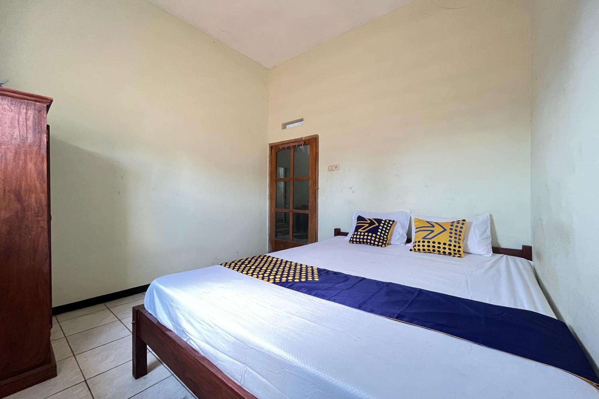 Hotel Spot On 93423 Kost Berkah Near Kebun Teh Wonosari Lawang Exterior foto