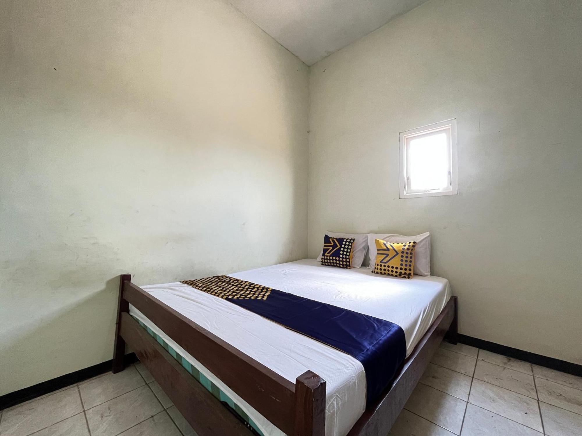 Hotel Spot On 93423 Kost Berkah Near Kebun Teh Wonosari Lawang Exterior foto