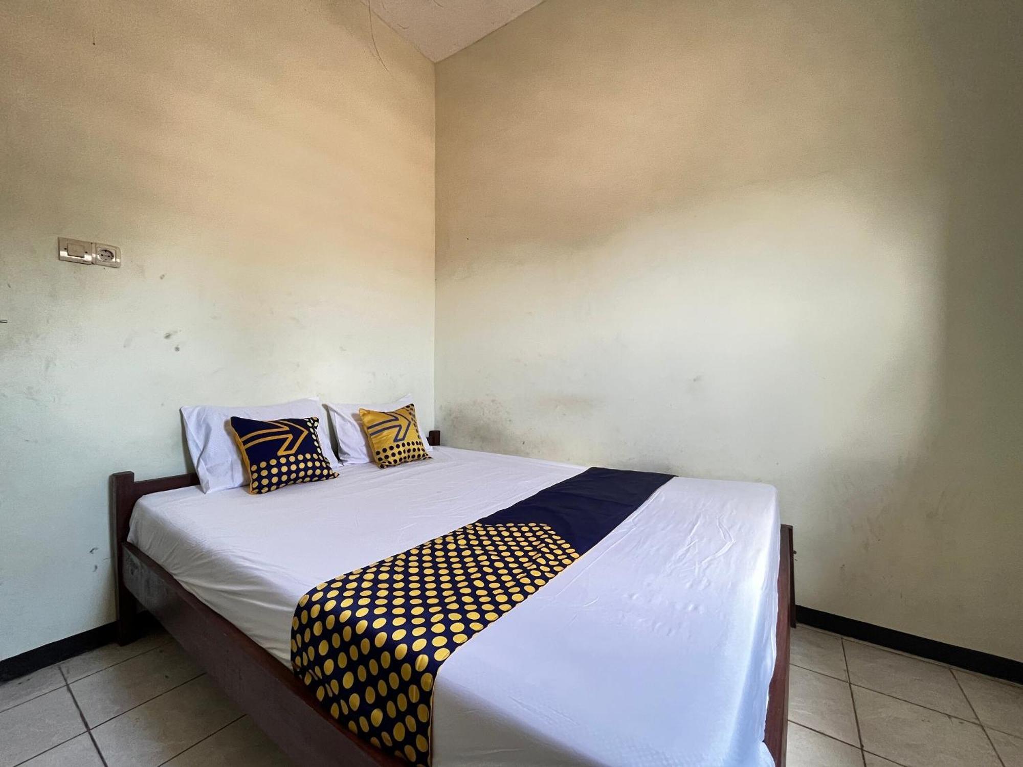 Hotel Spot On 93423 Kost Berkah Near Kebun Teh Wonosari Lawang Exterior foto